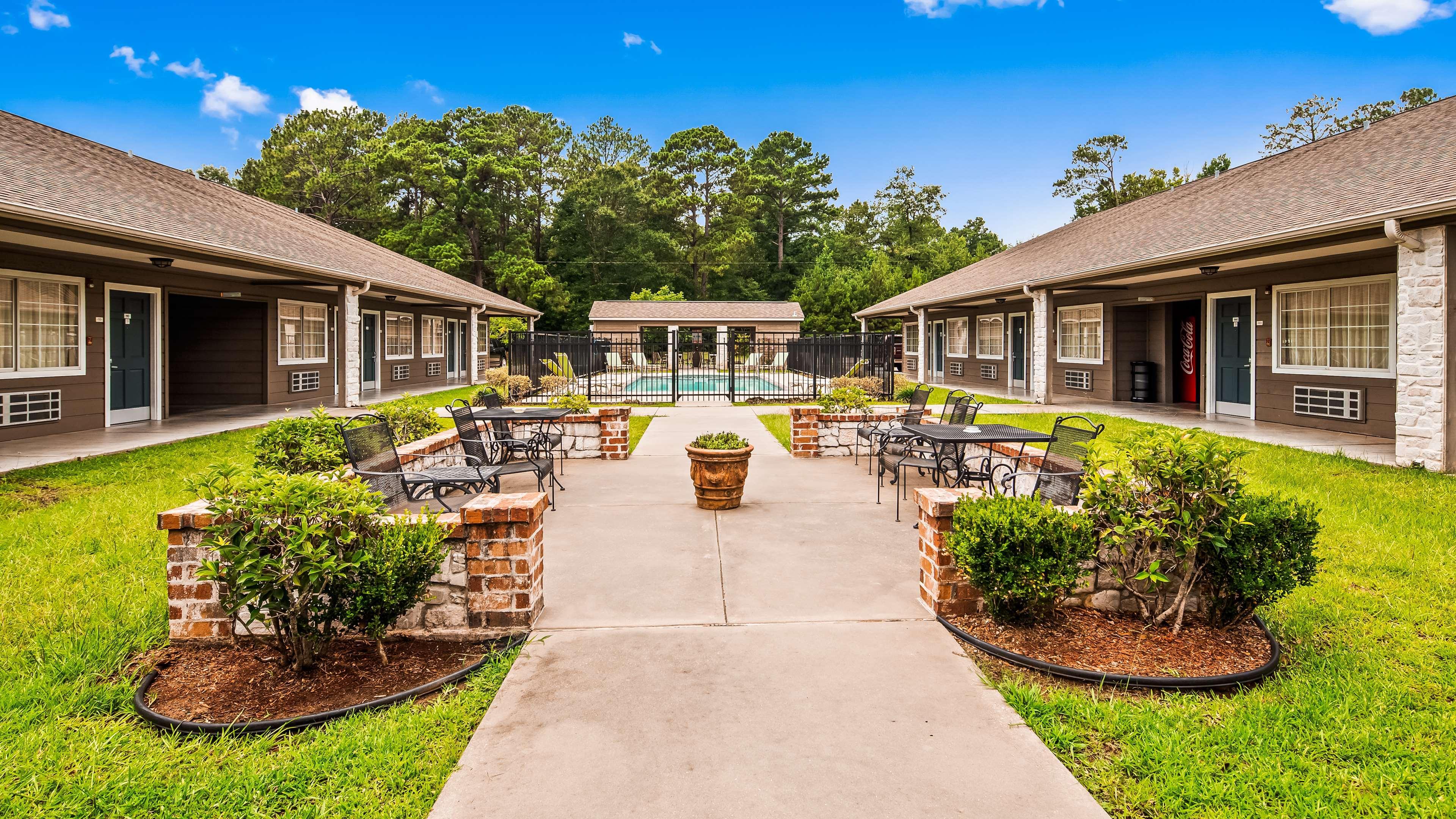 Best Western Plus Brunswick Bath Exterior photo